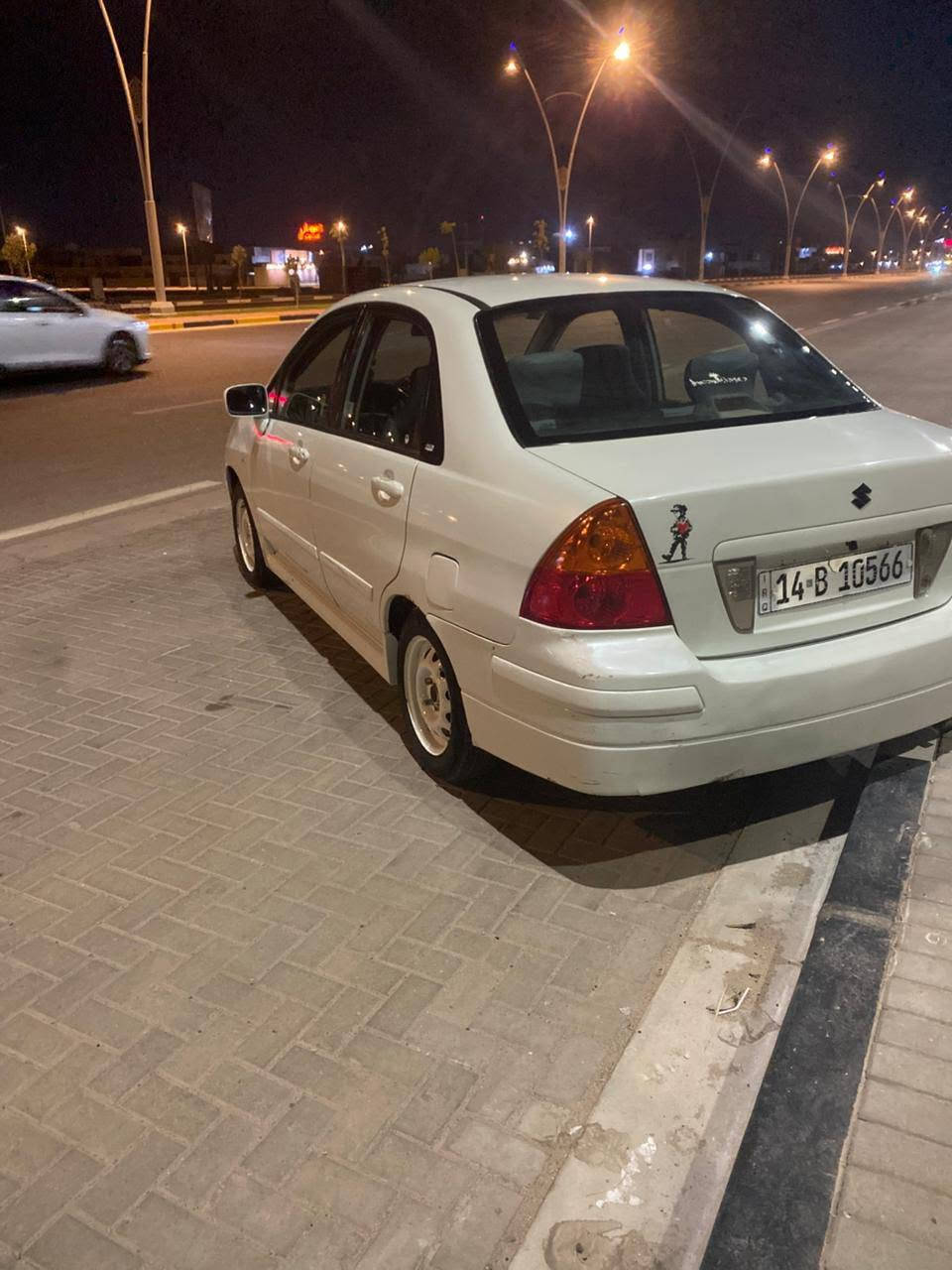 سلام عليكم 
سازوكي 2005 

محرك 1600

كفاله من لضربه 

مكينه كفاله 

تبريد ثلج

سنويه ل30

رقم نكليزي 

تحويل ثاني يوم 

مكان سياره بصره تنومه 
السعر50 وبيه مجال لطيبين
رقم ***********
