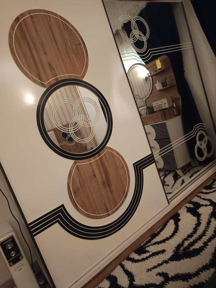 غرفة نوم للبيع 8 قطع تركي نظيف
سعر  الشعراء 18 ورقه 
سعرالبيع 900 وبيها مجال 
المكان بغداد حي الجامعه 
‏‪***********‬‏ بغداد, العراق
