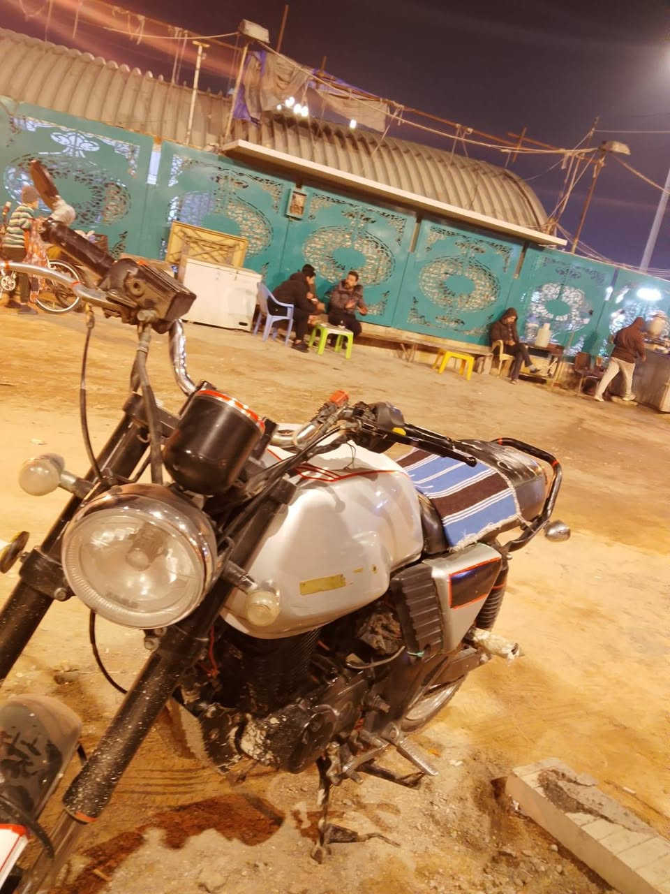 سلام عليكم دايوان لايتي موديل 20 محرك 200
دراجه هاي كدامكك  شوفت عينك مكينه مامفتوحه بس محرك مصبوغ مشخط اوراق سكنر مكاني بابل مسيب سعرهااا 650وبيه مجال بسيط او امراوس بنامه تعمير امتياز او تايكر  ***********
