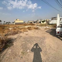توجد قطعه في الدوره هورجب أسعار مناسبة صالحة للسكن.   100 سعرها 10 وأك...