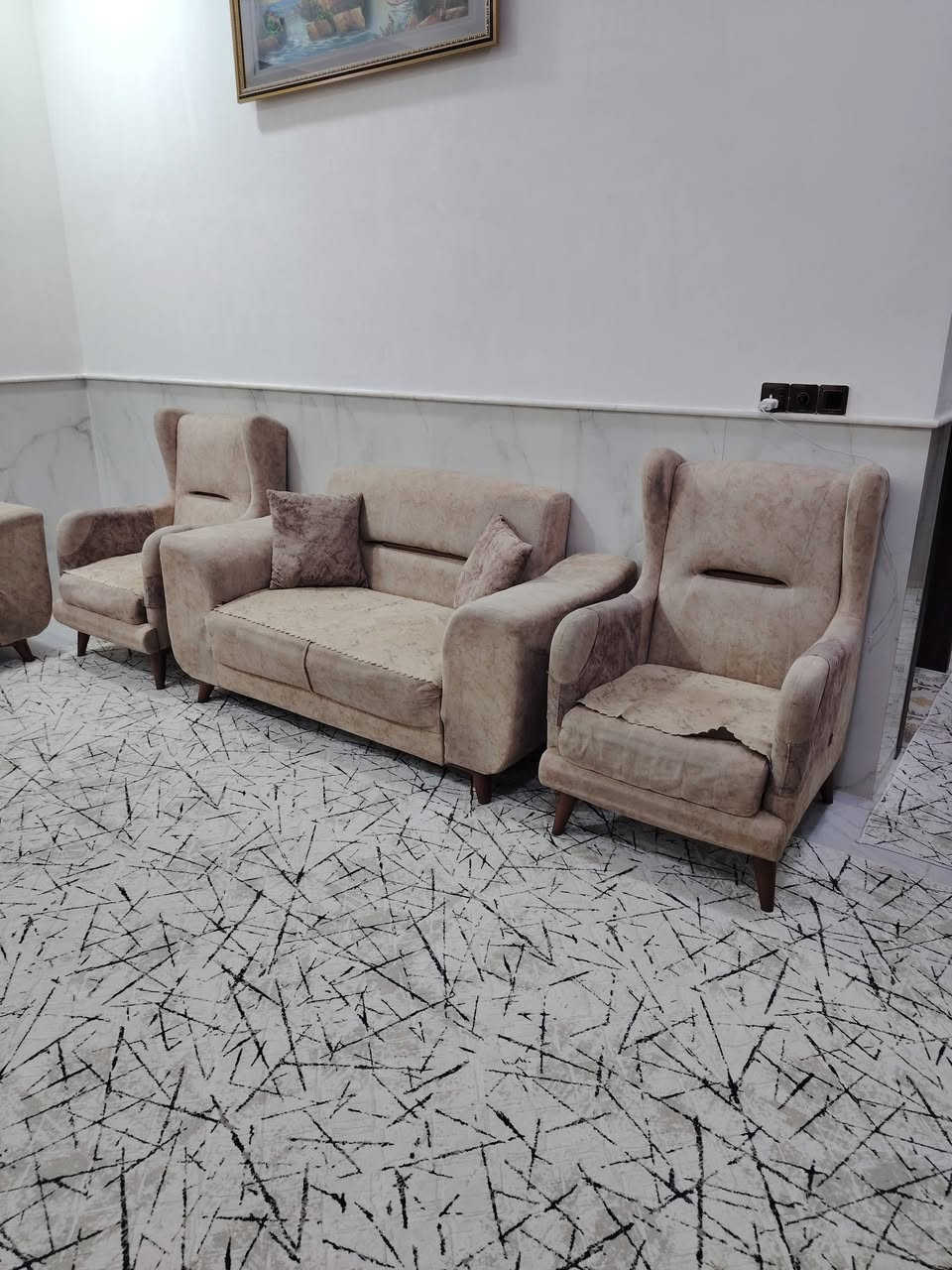 تخم 10 مقاعد للبيع السعر 200  الف الاتصال على الرقم ***********
