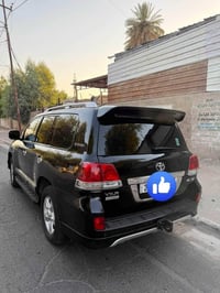 لاندكروز ١١ستينه 5700v8 كفاله عامه عدا ملاحظات بسيطه رقم سليمانيه باسم...