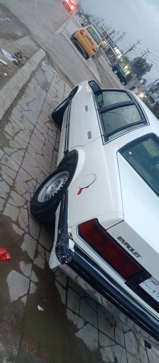 السلام عليكم سلبرتي موديل 1989 كير ومكينه وتخم تاير جديد صدر جديد تحويل مباشر السعر 35 وبيهه مجال العنوان فلكه بسمايه أو مراوس حسب القناعه ررقم الهاتف ***********
