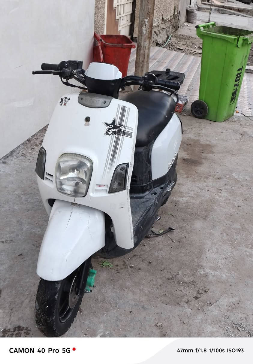 سلام عليكم دراجه ماكس نوزل للبيع موديل ٢٠١٠ كفاله عامه شراي اتصل***********
