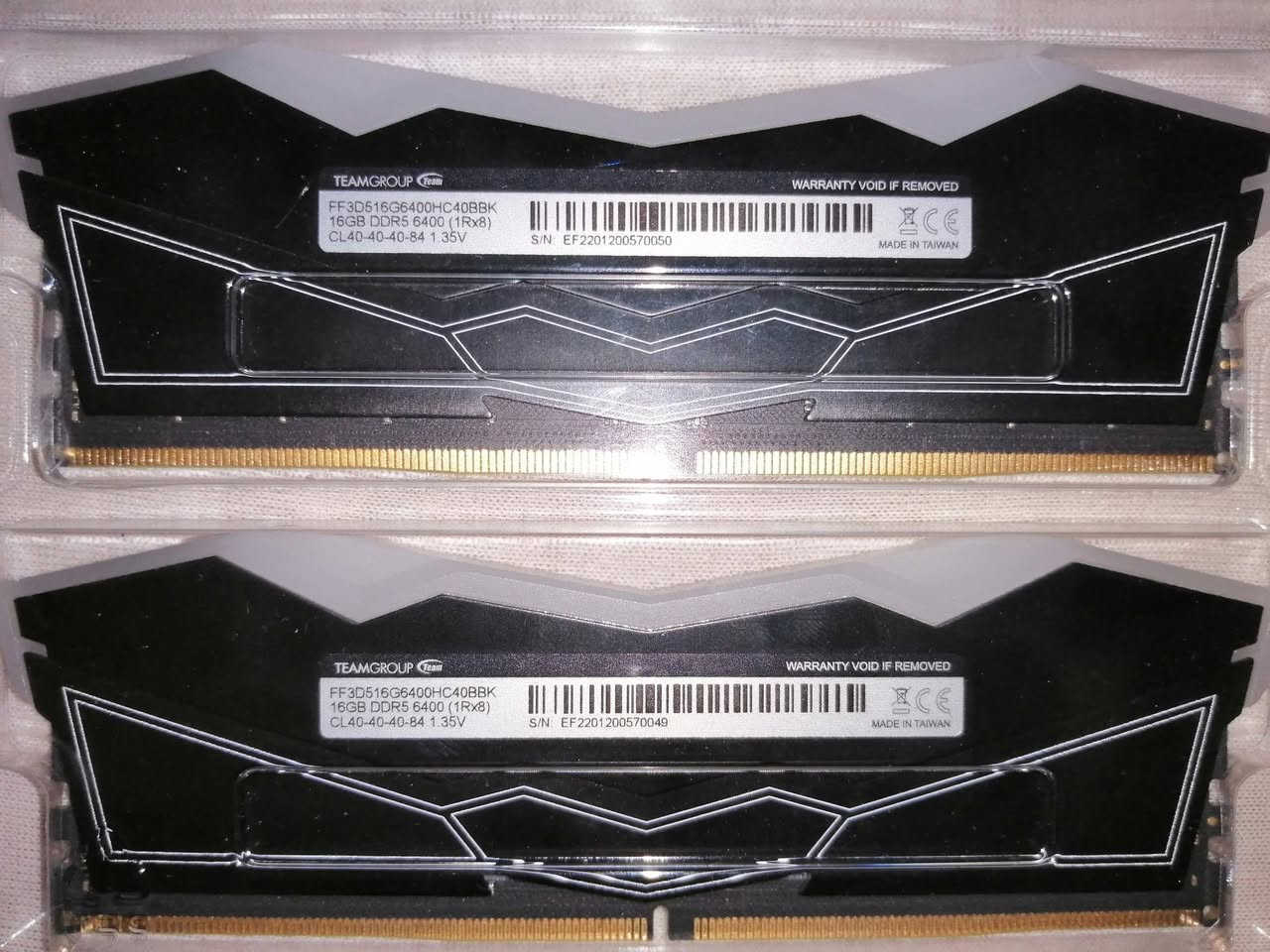 Ram Teamgroup delta force 
cl40 
6400mhz تردد
DDR5
32gb (2x16gb) kit
للبيع مستعمل اقل من سنه نظيف 550 الف او هم بس مجال للطيبين يوجد توصيل من بغداد للمحافضات


**إذا كنت صاحب هذا الإعلان وتريد حذفه لأي سبب، رجاءا أرسل رسالة إلى الدعم الفني**