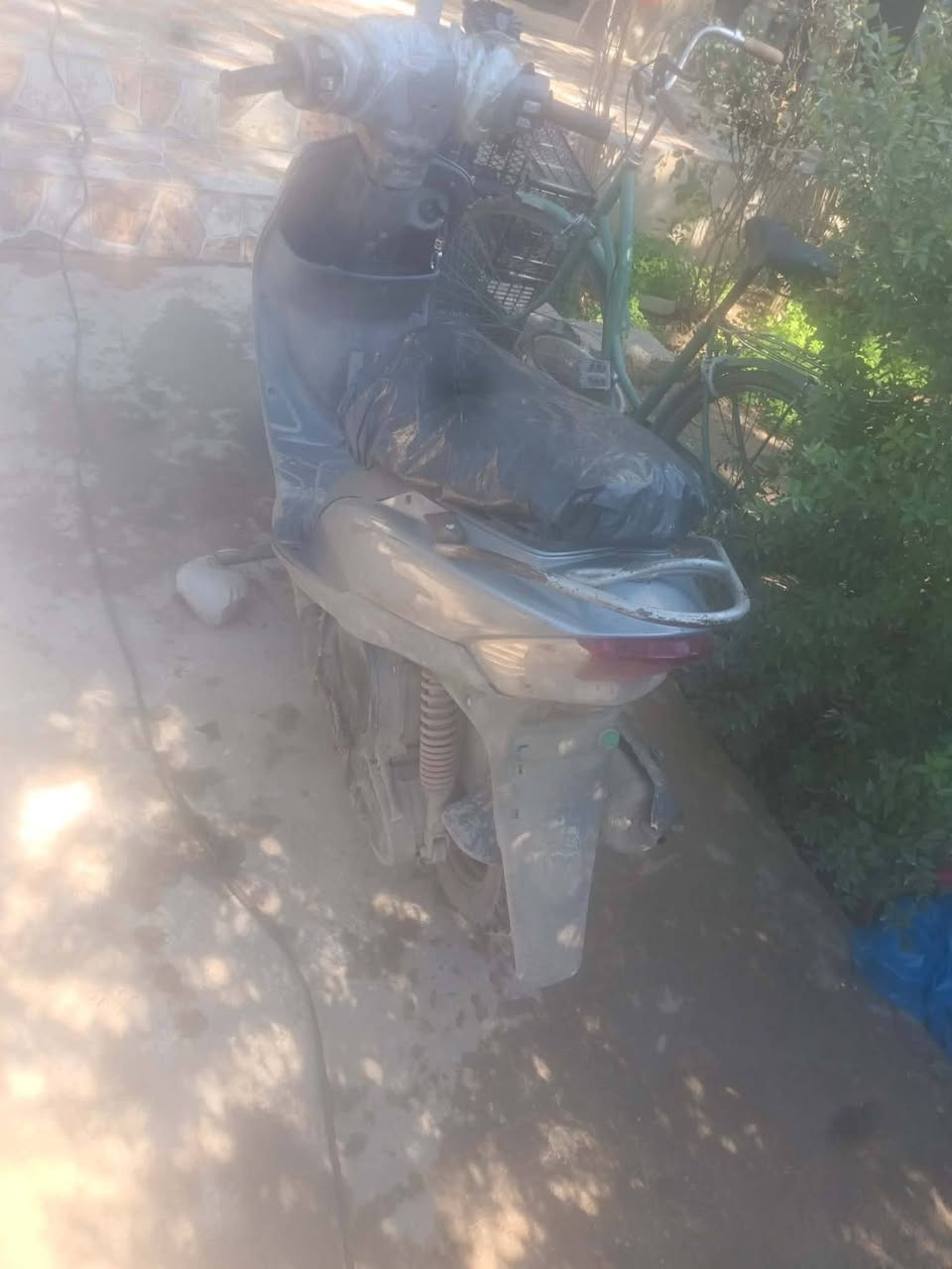 سلام عليكم دراجه ماكس منغولي شغاله مابيها شي السعر ٣٠٠ وبي مجال


**إذا كنت صاحب هذا الإعلان وتريد حذفه لأي سبب، رجاءا أرسل رسالة إلى الدعم الفني**