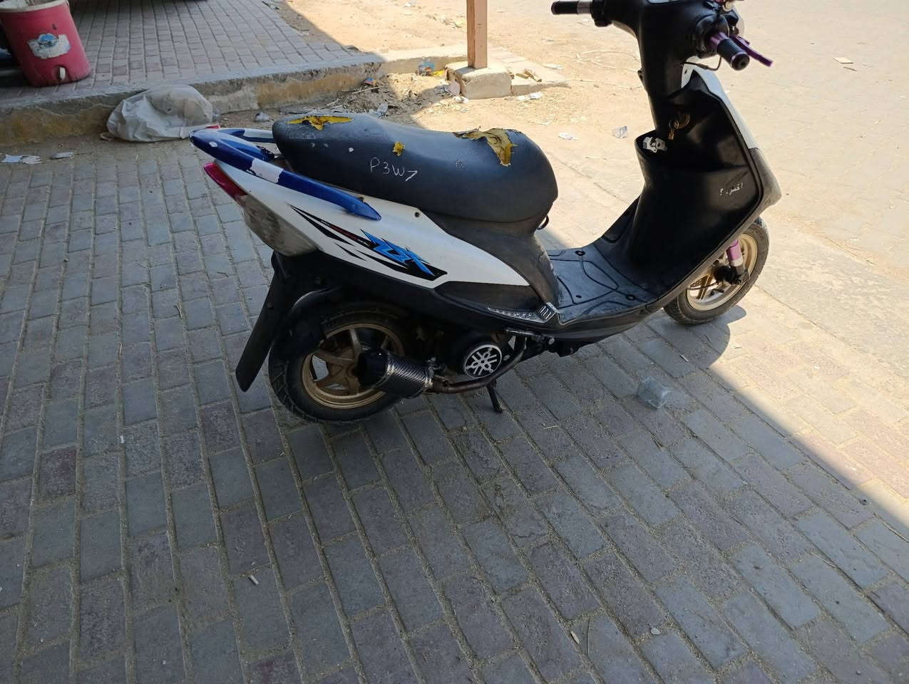 السلام عليكم. ماكس عدله 2006 كفاله عامه عضد بريك وبانزين رياضي دبلات رياضي. ويل رياضي فج بريمبو بلاد مو تجاري.مكان النجف سعر خاص....ملاحضه الكزوز مو وياهه اطيك البلاديه بدالهه ***********
