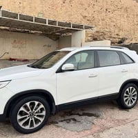 سورنتو 2014خليجي 6سلندر 3بصمات بيه ربع جاملغ خلفي صبغ رقم الانبار 0771...