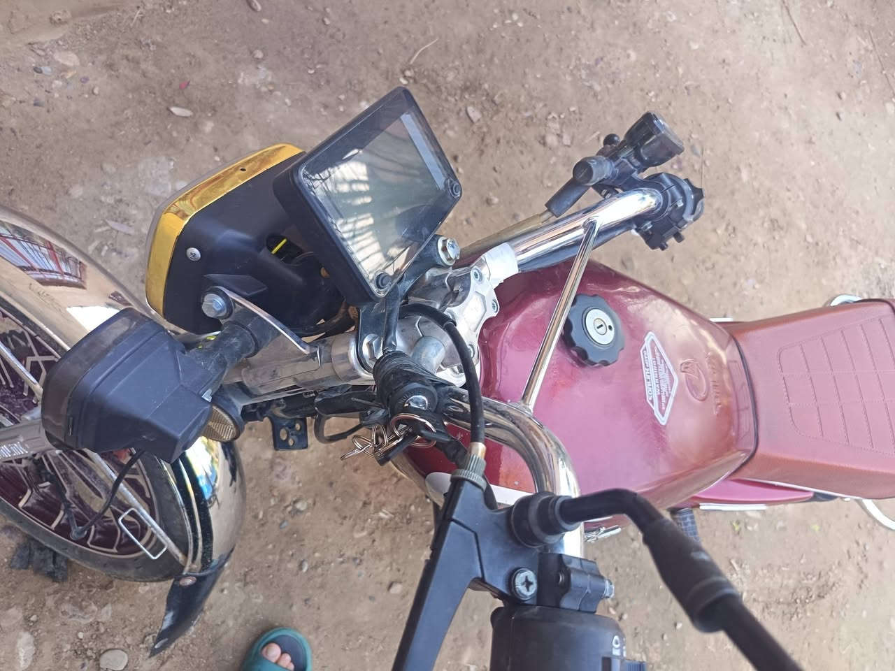 دراجه يراني 24 محدث 25 منفيس محرك متين بلادي دراجه خير من الله 675 وبيها مجال لال طيبين واتساب ***********
