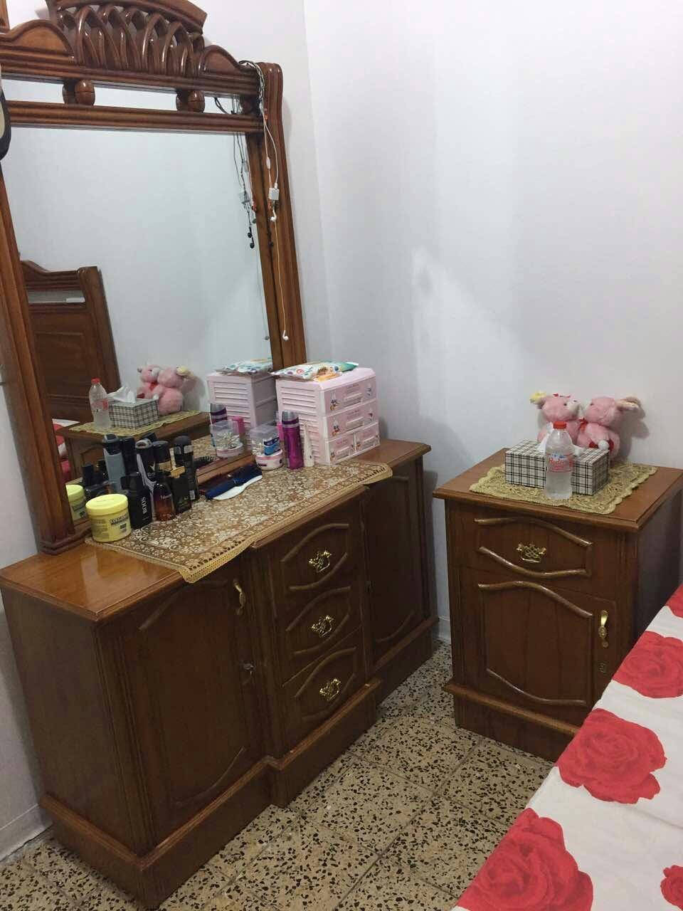 أغراض للبيع العنوان سيديه نضافتهن 100 بل 100
غرفه نوم صاج صاج تكمه تكمه ب٥٥٠ وبيها مجال

ديوان تفصال ع ايدنه تكمه توصاه ثكيل  وياه طبله وسطيه ب٥٥٠ وبي مجال


**إذا كنت صاحب هذا الإعلان وتريد حذفه لأي سبب، رجاءا أرسل رسالة إلى الدعم الفني**