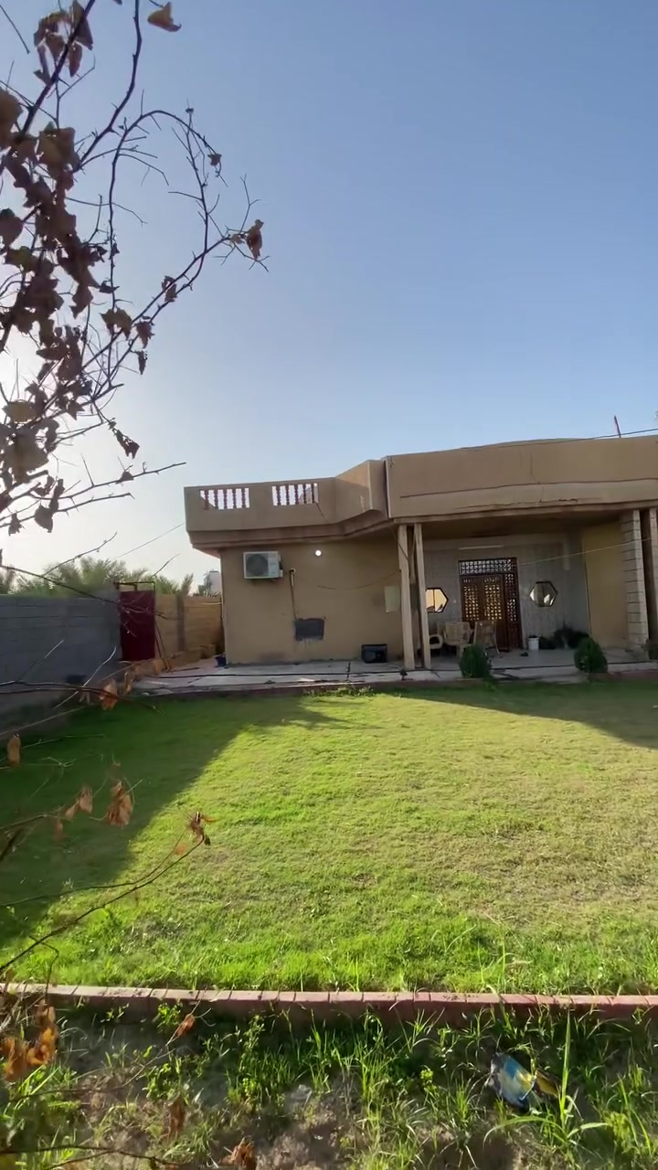 🏡 للبيع او مراوس – مزرعة + بيت سكني + قطعة أرض إضافية

📍 الموقع: الشهابي الأولى – تبعد 10 دقائق فقط عن مركز مدينة الفلوجة.

✨ التفاصيل:
• مزرعة واسعة مزروعة بأنواع نخيل مميزة: برحي، خستاوي، حمراوي، تبرزن.
• أشجار مثمرة متنوعة: عرموط (كمثرى)، تفاح، ليمون، برتقال، لالنكي، نارنج، خوخ، تين وغيرها.
• بيت سكني جاهز للسكن.
• قطعة أرض خلف البيت – المساحة الكلية: دونمين و700 متر.
• سند طابو زراعي – سند 25.
• تتوفر جميع الخدمات: ماء، كهرباء، مولد.

💰 السعر: 240 مليون 

📞 للتواصل:
• عبر الخاص.
• أو الاتصال على الأرقام:  ***********
                                           ***********
