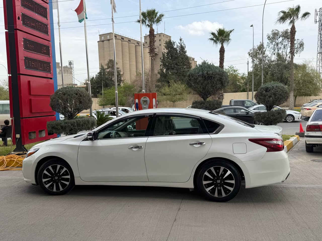 نيسان التيما ٢٠١٨ SL خليجى ١ پارچةى هةية بي ژورى بي ايرباگ ٢-٣ جيي بچووكى Pdr  . بي مسرةفة با ناوى خومة هةموو شتى نويية *********** أربيل, العراق
