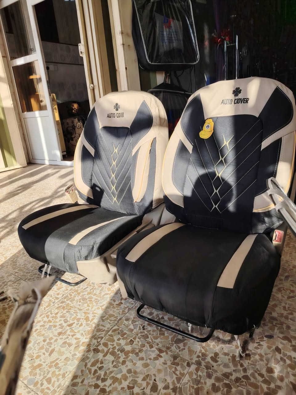 كماليات جوكر كار 🥇🥇🥇
دوشمه كافه انواع السيارات
عنوان موصل حي الشيماء قرب صيدليه العادل يم المدخل رقم الهاتف 📲***********
