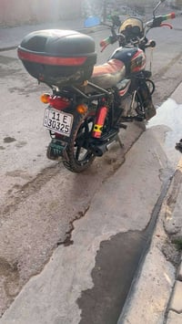 دراجه بوكس موديل 2022مرقمه رقم بغداد بسمي سنوية نضيفه محرك ما مفتوح ال...