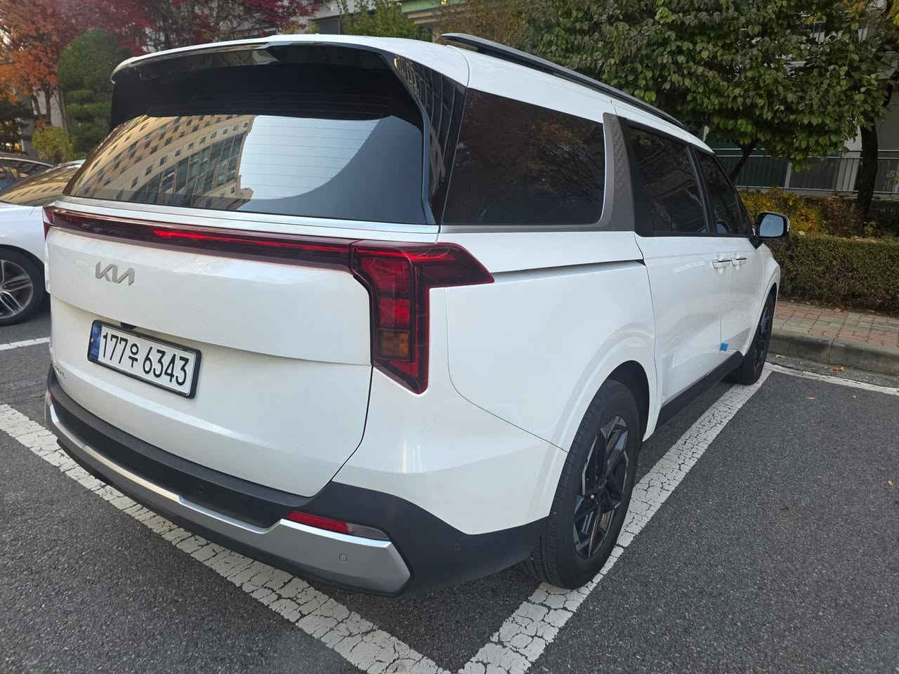 كرنفال٢٠٢٤ بانزين وارد كوري كفاله عامه ماشي ٢٠الف لي عنده كتاب شهداء تواصل معنا الاستفسار سياره في الميناء *********** ***********
