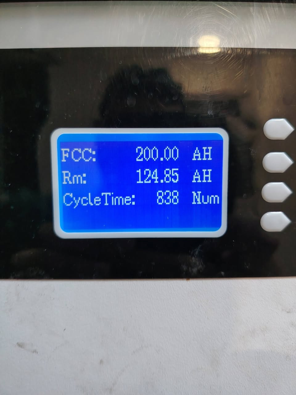 منظومة للبيع 
السلام عليكم
عندي منظومة مستعملة للبيع تتكون من بطاريتين ليثيوم فوسفات الحديد سعة الوحدة منهما 5.12kWh عدد 2عدد دوراتها الكلي 6000المستعمل منهما تقريباً 800 موضحة بالصور مواصفات أكثرو
إنفرتر حجمه 3.2KW تقريباً يتحمل 13.9 أمبير وأيضاً موضحة مواصفاته بالصورة
مكاني بغداد 
اي استفسار على الخط او الواتساب 
***********
السعر 2.600.000
