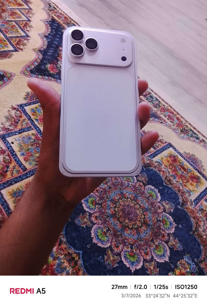 ايفون 12 برو ماكس ذهبي جهاز نضيف مخلية لزكة مال 17 جهاز وكع مني وتفطرت شاشة بس كلة تلمس والباقي كلة شغال كامرات فيس ايدي سمكارت نت كلة شغال جهاز نضيف بطارية 84 ذاكرة 256 مكاني ببغداد حي اور سعرة 340 قفل قفل قفل رقمي *********** أو مراوس وية 13  برو ماكس واطي فرق
