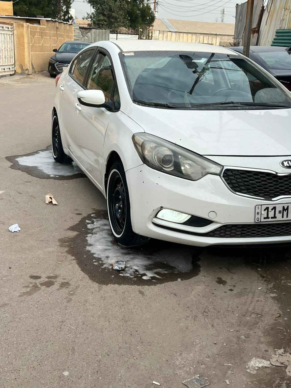 سلام عليكم كيا سيراتو موديل 2014 وارد خليجي رقم بغداد انكليزي مشروع وطني مكينه 2000 دوش المرغوب مكينه كير مكفولات حداديه جديده امامي خلفي تبريد ثلج تتفئه شغاله بيه طخه بجاملغ الخلفي بدون داخل وبيه ٤ قطع رش بدون ضربه لغود شواصي تكم حوض على البلاد شاشه تاب كامره دواره تخم تاير خط ابيض جديد وياله مصبوغه حراري السياره جديده بمعنا الكلمه ومابيه نقص اي شي السعر 103 وبيه مجال بسيط الاستفسار اكثر اتصل *********** مكان السيارة بغداد التاجيات
