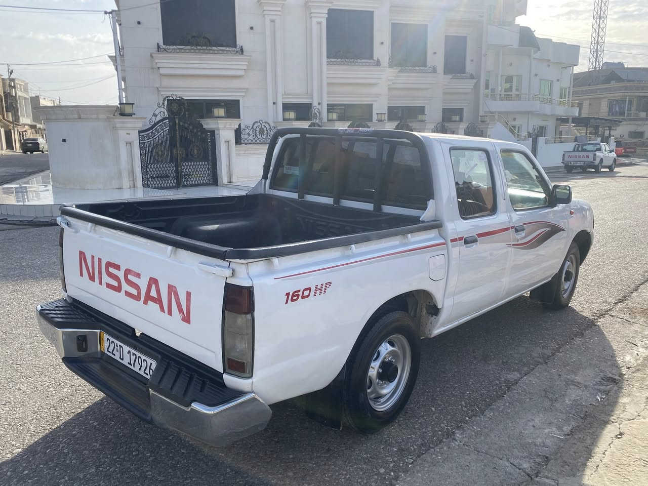 نیسان پیکەب 2012بۆفرۆشتن سەیارەکی زۆرپاکو خاوینە
پارچەرەشە لەسەر ساخی قنجی نیەپێشوپشی کەپسە گیرومەکینەوتەقەورەقەی بەشەرت مەکینەی نەکراوەتەوە بەس ماشالله ی دەوێ رەقەموژینگەو رێگاوبانی هەموی نوێیە بەناوخۆمانە ماڵی دۆستە بۆزانیاری زیاتر پەیوەندی بکەبە 
رەقەم *********** شوێن هەولێر
