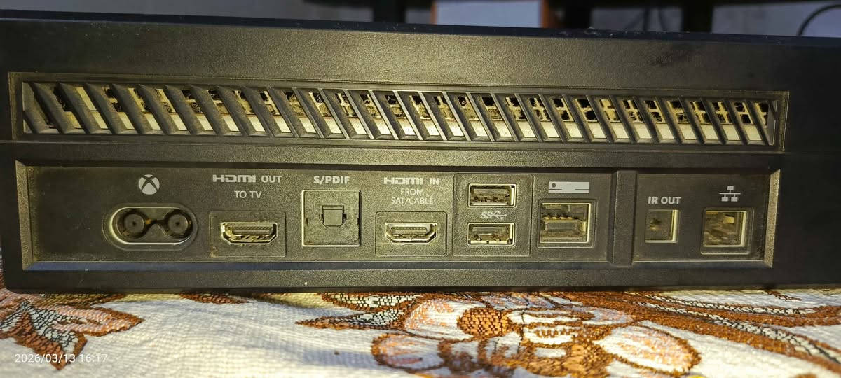 سڵاو هاورێان ئێک بۆکس وەنی فات بەشەرتی بێکێشەی بێ عەیبی ماڵی دۆستە دەسکی گەیمسێری لەگەڵە کە هەموو دوگمەکانی قرتەی دێ شێتێۆی تابڵێی پاک و بێکێشەیە نرخی ۱۰٥ هەزارە شمشمل, السليمانية


**إذا كنت صاحب هذا الإعلان وتريد حذفه لأي سبب، رجاءا أرسل رسالة إلى الدعم الفني**