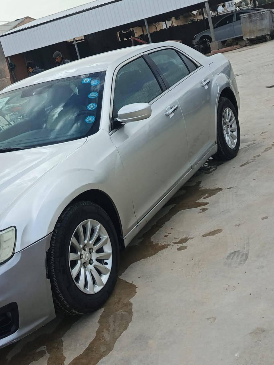 سلام عليكم موجوده اوباما مديل 12باسمي شخصيا كير ومكينه هسه شادهن تخم تاير هسه شادهن منضومه زنون
دواخله شوفه العين سياره اروح بيها الدوام ورجع  سونارها راسلني خابرني ادزه الك وسياره مناسبه خابرني وادلل مكاني ميسان /رقمي ***********
