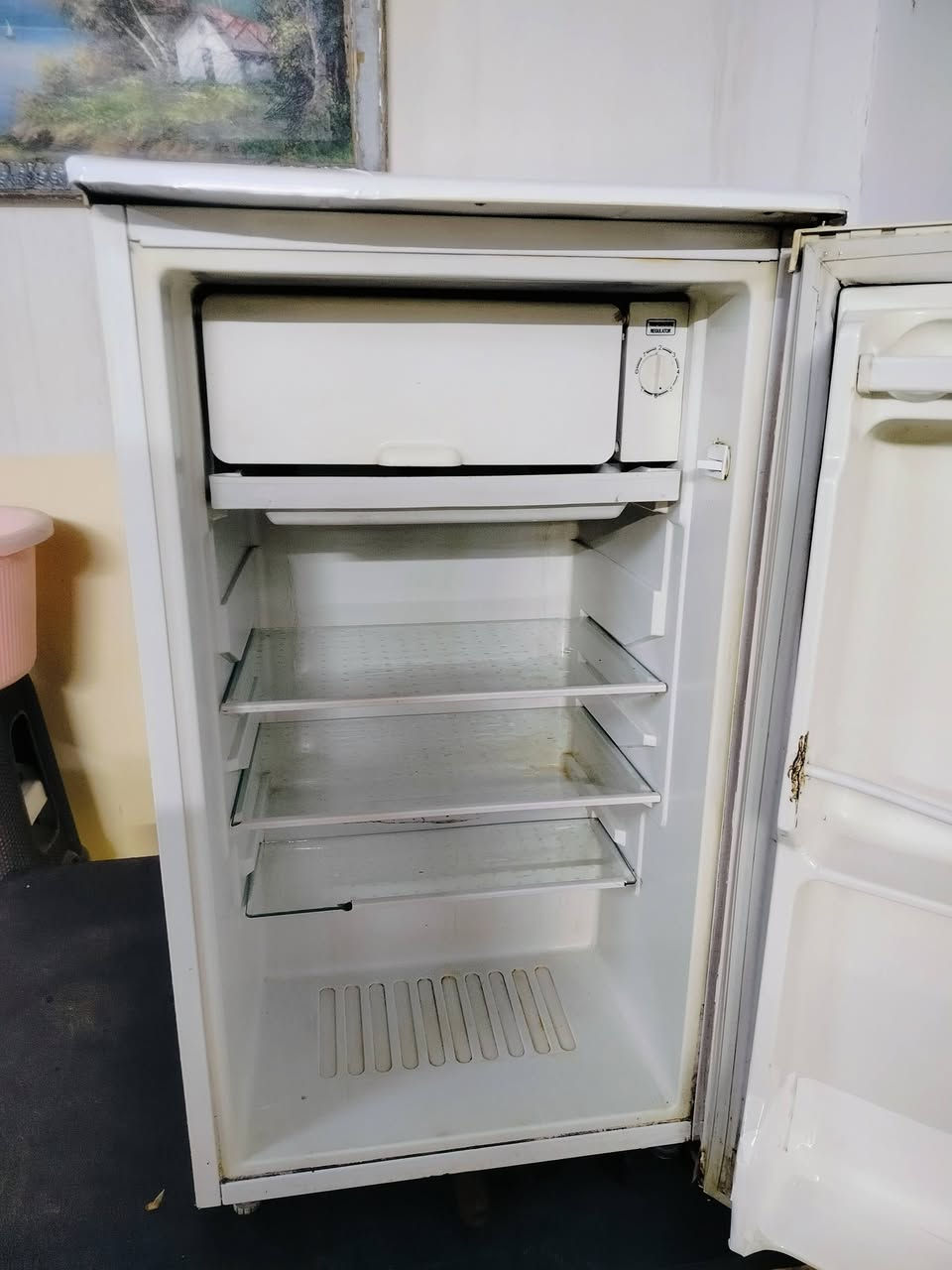 سلام عليكم عندي ثلاجه ماطور مال مي للبيع ضمان اثنيناتهم ضمان اسبوع اثنين بسعرهم 55 عنوان كراج شمال *********** اللي يريدهم يراسلني على الواتساب فقط
