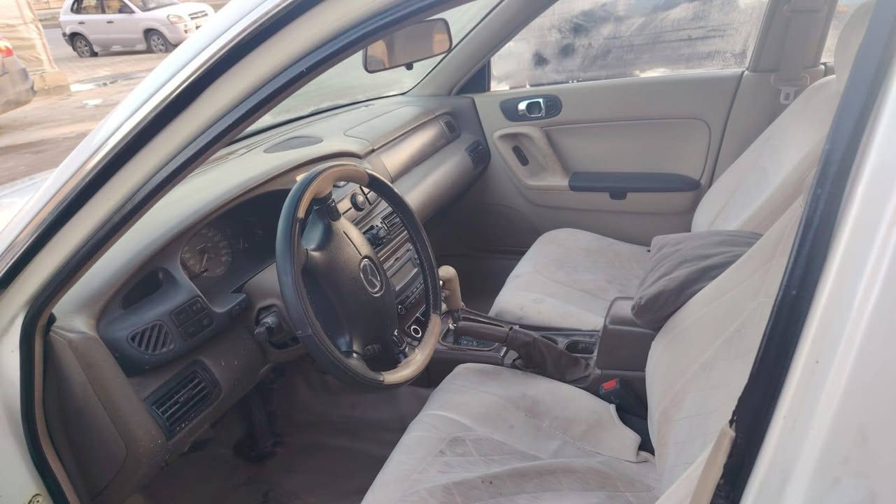 السلام عليكم
مازدا موديل ٢٠٠٠ رقم اربيل دولي 

محرك ٦ سلندر ٢٥٠٠ كير اوتماتيك كير ومكينة مكفولات

كهربائيات كلهة شغالة نضافة كدام عينك بلصور بيهة ضربة بسيطة بالجامرلغ الخلفي صدر نص عمر  سنوية لغاية ٢٠٣٠

ترايهة يخبل السعر ٤٥ وبيهة مجال بسيط مكان السيارة كركوك للاستفسار رقم صاحب السيارة ***********
