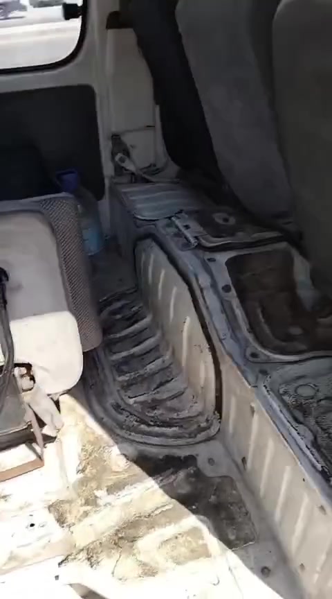 جنبي 10 نضيفه وحلوة كدام عينك مصفرة من كلشي تاخذ صافي صدر امامي خلفي جديد اكسل جديد تانكي بانزين جديد تايرات نضيفه بس الكدام نص عمر ناقصها بس دوشمه لسيارة مثل ما موضح بل مقطع عارضها ب 65 وبيها مجال
مكينه ثري واي ياباني  ***********
