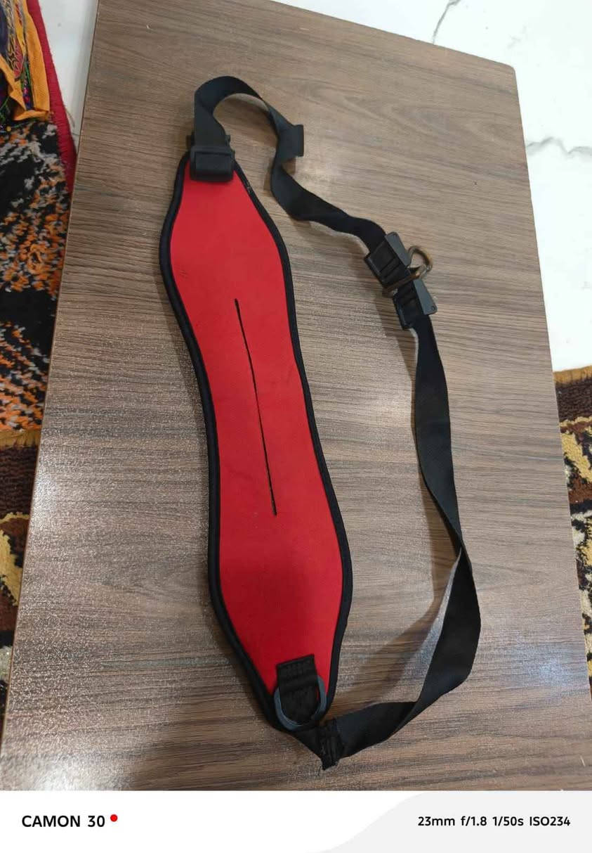 السلام عليكم معدات تصوير للبيع 
استاند ثلاثي بلكارتون مستخدم مره وحده 
ستاند أحادي جديد  بلكارتون 
فلاش فديو جديد  بلكارتون 
مايك بويه جديد 
شاحنات فول فريم عدد2
عدسه 18.105
عدسه18.55
حزام جتف مستخدم قليل 
للاتصال *********** الرفاعي, ذي قار
