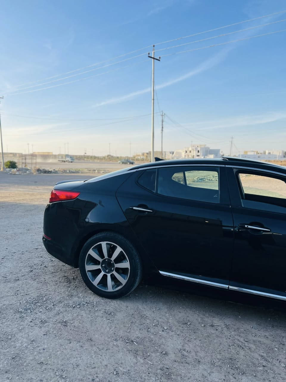 من رخصت الادمن المحترم
اوبتما 
موديل ١٣
فول مواصفات للخير 
بنراما 
كشانه جلد تدفئه تبريد 
بصمه تشغيل وبصمه ابواب 
مري شفط
تبريد شغال 
كير محرك بل كارتون 
صدر امامي خلفي جديد 
سياره امريكي 
محركها تيربو مو GDI
تبريد قطعتين 
شاشه اوكس بلوتوث فلاش 
مانع نزلاق 
بعد بيها مواصفات هوايه 
سياره ضررها من امريكا دعاميه وراس البنيد 
سياره بيها صبغ فقط بنيد واني صبغته 
والباقي كفاله تروح تفحص 
تحويل ثاني يوم 
مكان رمادي 
سعرها ١٣٠ وبيها مجال 
الاستفسار ***********
واتساب ***********
