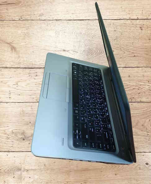 تخفيضات.  تخفيضات.  تخفيضات.                    

فقط 200  الف بدلاً من السعر القديم  220 الف

بسعر الجملة  للبرامج المكتبية والدراسية والتعليمية والهندسية  أوتوكاد ماتلاب مالتزم  وبرامج الفوتوشوب والتصاميم 
بمواصفات عالية و نظافة عاليه جدا 100% 
✅ يتوفر توصيل لجميع المحافظات ✅

💥لابتوبHP من الجيل السابع 

                                                 🔷HP PRO BOOK 640 G3
✅المواصفات 
🟩 المعالج Cor i 5 
🟩 الجيل السابع 7
🟩 الرام 8 گيگا DDR4 
🟩 الهارد 256 GB نوع SSD السريع جداً 
🟩حجم الشاشة 14.1 انج 
🟩 كارت شاشة Intel 4 GB
🟩بطارية ليثيوم ممتازة جدا تدوم ساعات طويله 🔋
🟩 يحتوي على بصمة اصبع وحساس الوجه و العين 
🟩كيبورد عربي انكليزي ليزري 
🎁 الملحقات:
شاحن أصلي + حقيبة هدية
✅ ضمان لمدة شهر كامل 
📦 يتوفر توصيل🚗 لكل المحافظات
📞 للاستفسار والحجز: مراسلة الصفحة او المراسلة واتساب
 الواتساب ✅  ***********
  الاتصال ✅  ***********
