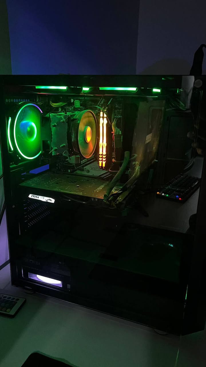 بي سي للبيع 💥
المواصفات s1650 gtx
1t 
256ssd 
650w ps
16ram ddr4
المعالج core i5 9400f
المذربورد b450 
ماوس لوجتك 
كيبورد ميكانيكي
 ⚡⚡ السعر خاص ⚡⚡
💢للتواصل و الاستفسار خاص💢


**إذا كنت صاحب هذا الإعلان وتريد حذفه لأي سبب، رجاءا أرسل رسالة إلى الدعم الفني**