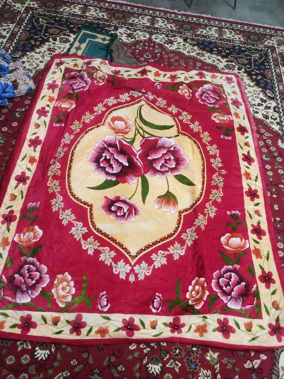 للبيع بطنيات ودواشك صوف مسخدمات سعر عل خاص مكاني كركوك حي نصر للاستفسار ***********
