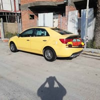 فورتي تكسي 2013  ألمواصفات ،، فول مواصفات عدا ألبصمه وألجلد ،، فتحة سق...