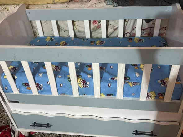 كاروك جديد مع دوشك مستعمل اسبوع أمانة الله إذ بي زلغ يرحع سعره ٩٥ مكانه بغداد العبيدي ***********
