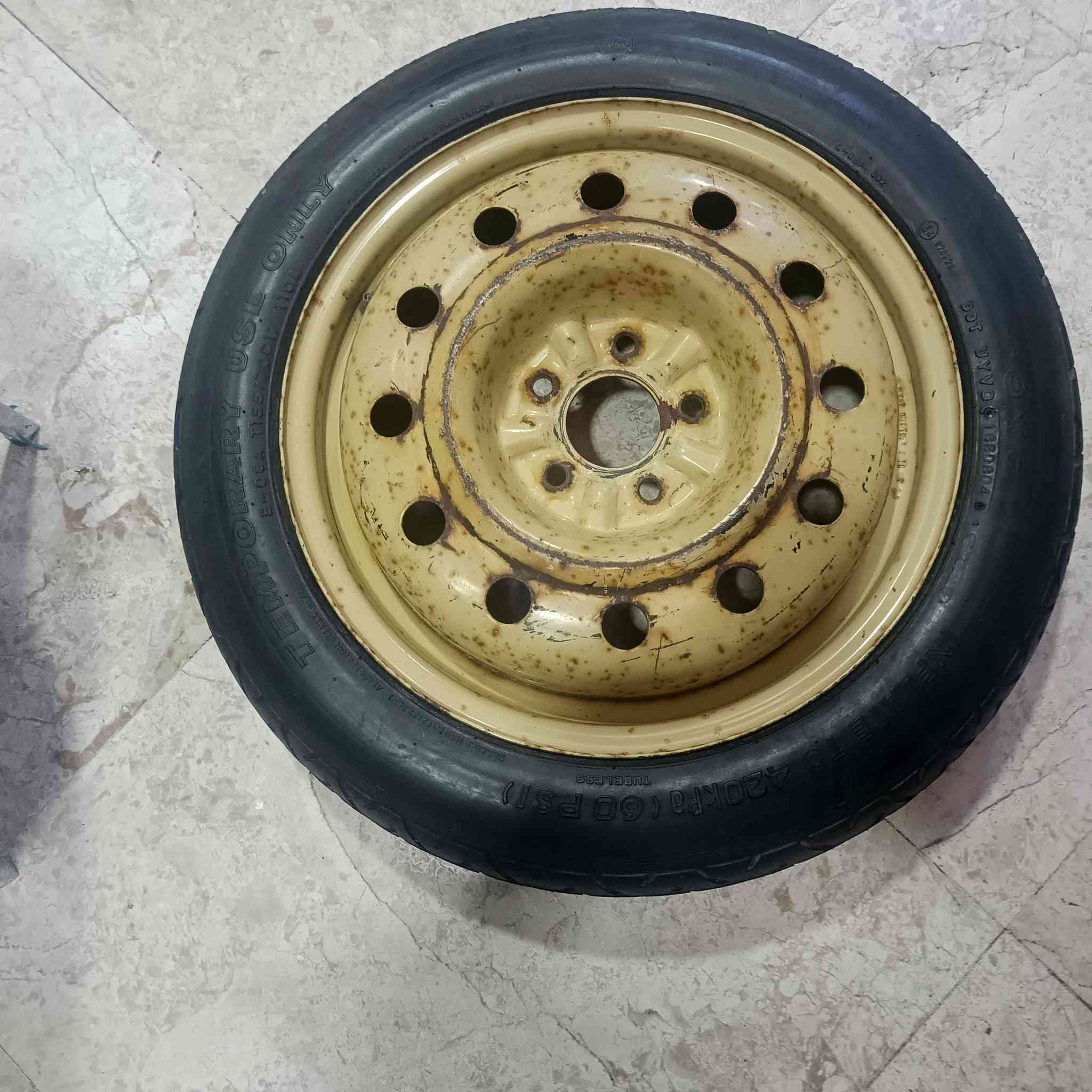 اسبير كيا سبورتج امريكي خمس براغي السعر 55 الف وبيه مجال مكلف بالنشر هاتف ***********
