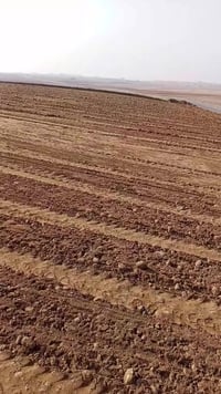 يوجد گريدر جاهز للعمل لتعديل الأراضي وقص الشوارع اسعار مناسبه الاتصال ...