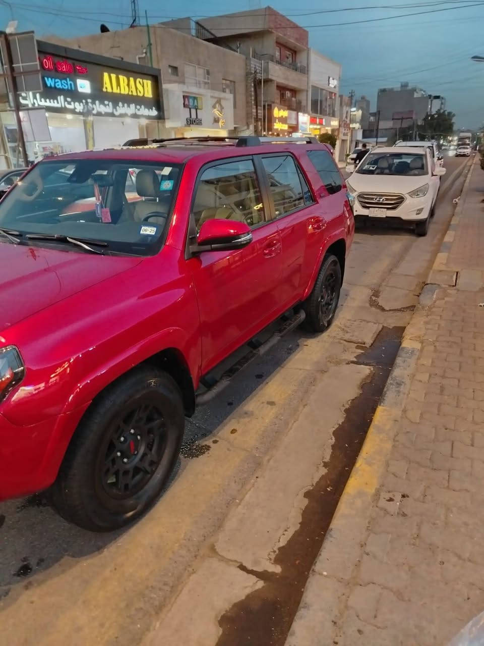 السلام عليكم فور رنر موديل 23 محرك 6 سلندر 4000 فول Sr5 فتحه بصمه كشنات تدفئه كهرباء رادار تحديد مسار رادار امامي رداد جانبي رادار خلفي توقف امامي داخل بيجي 7 راكب ضرر  جاملغ فقط صور حادث بل منشور تخم تاير جديد السعر 310 بسمي ***********
