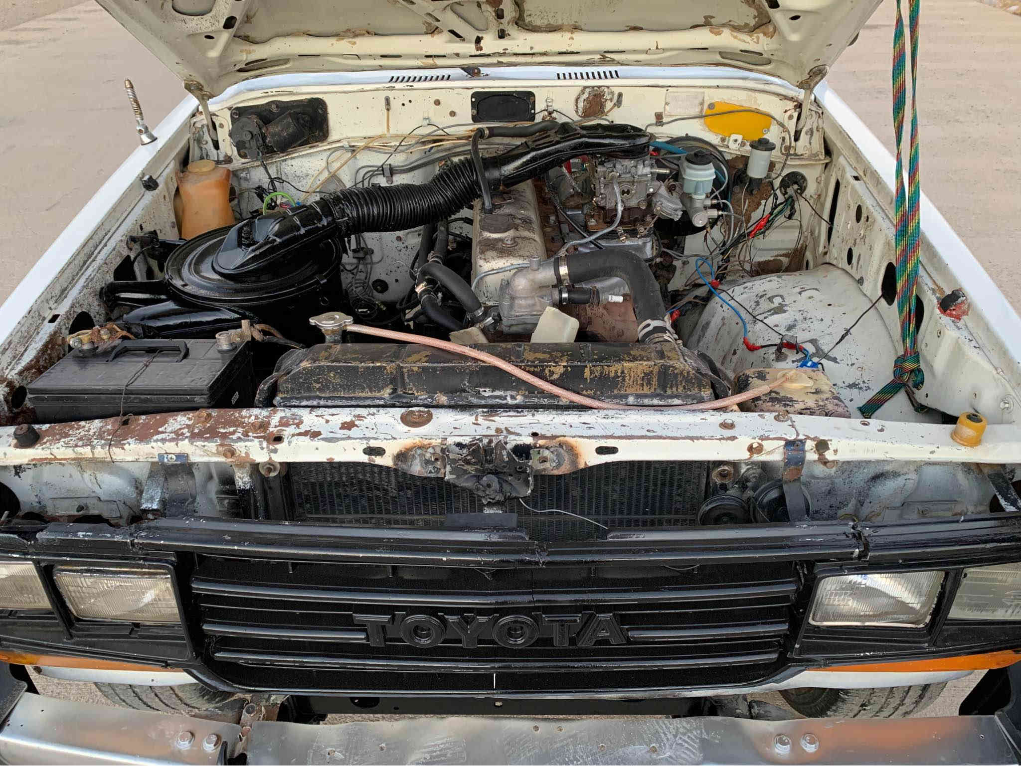 تویتالانسکرۆزەرمۆدیل86 مەکینە 2ئیڤ 5گیر پیشدیسک جکنیت مەکینەوگیروئەکسل بەشەرتی فیتەر دەبڵ ئەکسل قورسوسوکی  ئیشدەکات دەعموووەرکەڕاوینیە دەعامی بۆدەعامی بەشەرت  کارەبای زۆرمەزبوتە  تەقەورەقەی بەشەرت سعری 17گەڵا مەجال  سەیارەکە علوجەومالی مەدەنی بەشەرت ژم*********** ***********شوین پیرەمەگرون السليمانية
