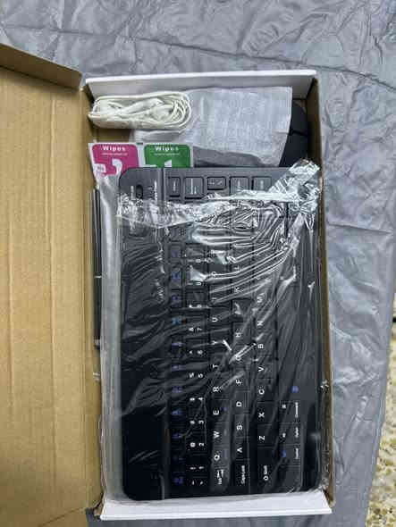 سلام عليكم من رخصت الادمن متاح غراض امزون للبيع الي يردهن كولهن شلع يتخلي خاص رقمي ***********
