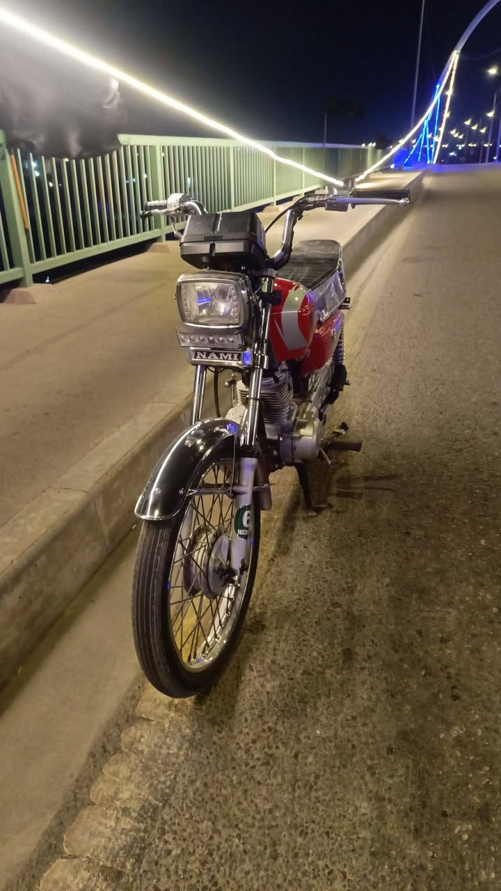 السلام عليكم دراجه ايرانيه نظيفه اوراق الوكيل مالتها سيد خلدون شعراء بغداد موديل 19 اوراق قولي يريد يراسلني ***********
