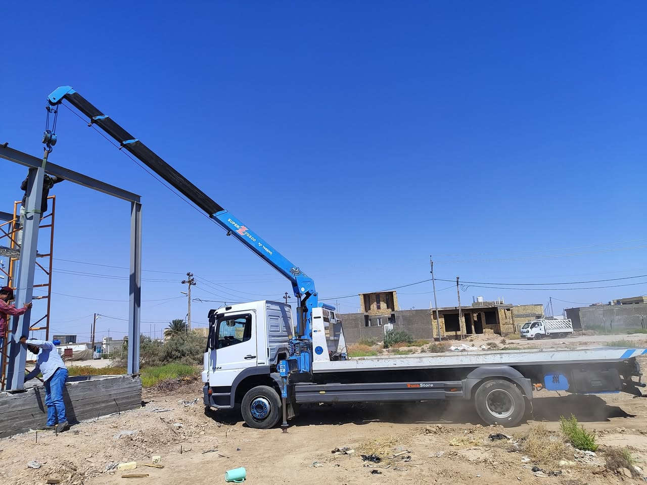 للبيع تيكو كرين فحل ٨برغي سته سلندر 3سلايت جديد حاويه موديل 2009 جوبلس خلفي مجموعه كتروز ***********
