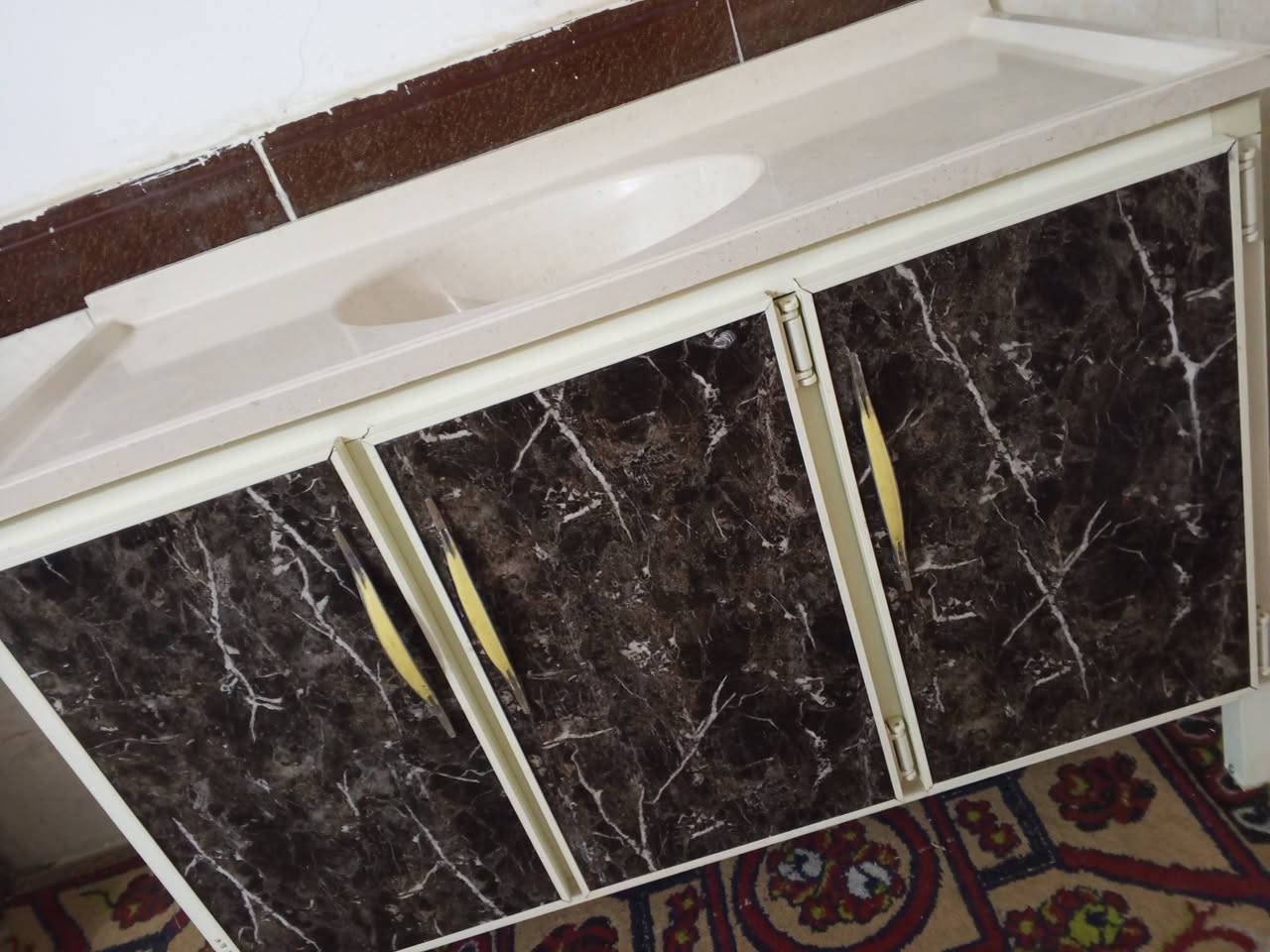 كاونتر سنكي مرمر نضيف ستعمال اقل من شهر مستعجلين ع بيع شراي ***********
