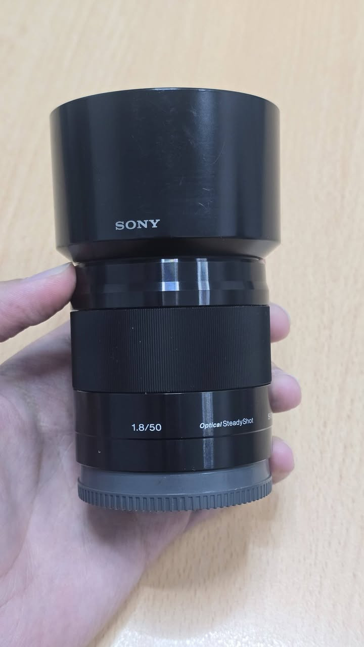 للبيع
50mm. f1.8 oss
٢٤٠ الف وبیها مجال بسیط
⬇️ودزيتلك همينة نموذج من صور العدسة


**إذا كنت صاحب هذا الإعلان وتريد حذفه لأي سبب، رجاءا أرسل رسالة إلى الدعم الفني**