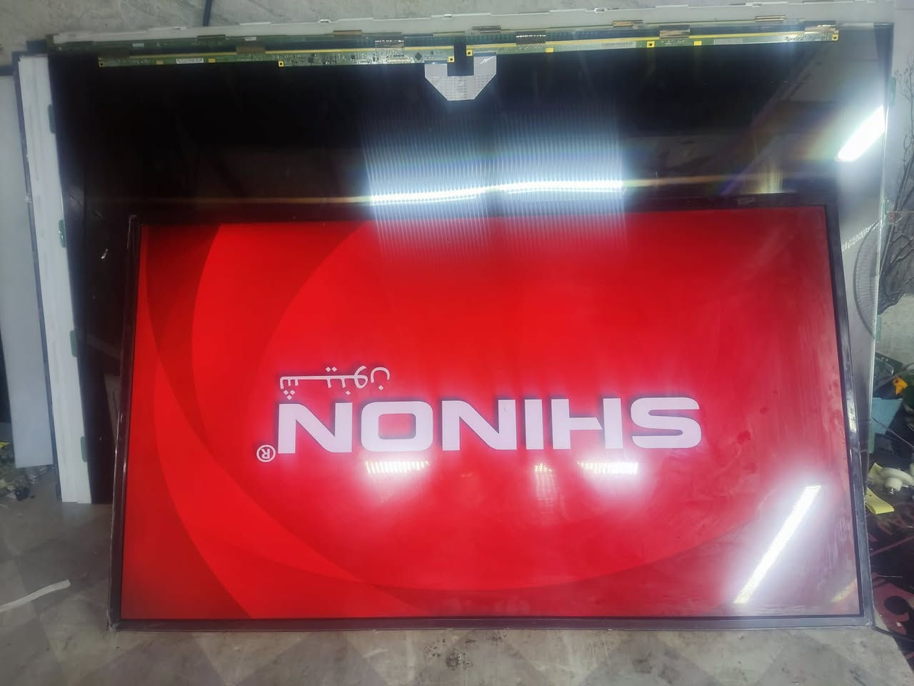 مروان ابو مهند للألكترونيات
صيانه جميع انواع الشاشات والحاسبات 
عندك شاشه بس صوت بدون صورة حله يمنه 
عندك شاشه صورة بدون صوت هم حله يمنه 
عندك شاشه طافيه لا صوت ولا صورة حله يمنه 
عندك شاشه بس كلوب احمر هم يمنه جيبه 
عندك شاشه متوقفه ع لوكو الشعار ومتشتغل هم يمنه حله 
عندك شاشه بيه خطوط اثر ماء او رطوبه هم يمنه جيبه ودلل
لاتحتار شلون جيبه لان عدنه خدمه فحص موقعي وتوصيل مجاني اكيد 
الشارع العام مجاور الحسام للزيوت 
قرب افران صادق 2
***********
