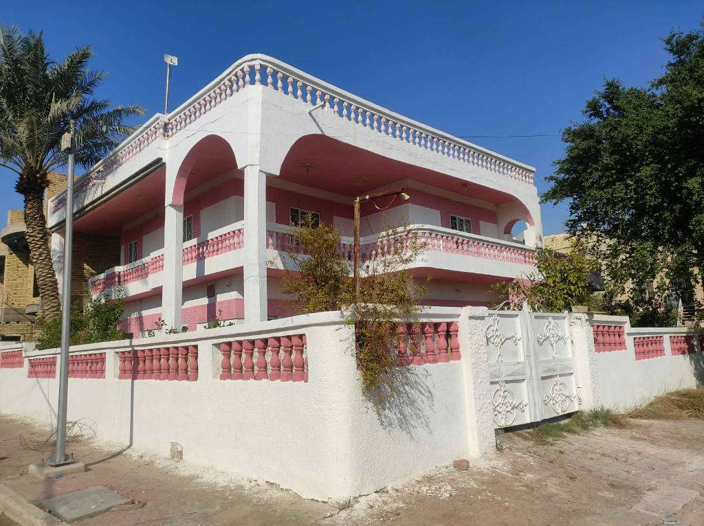 بيت للايجار مساحة ٤٠٠ متر 
العنوان كفاءات مقابل سيد هاشم 
للاستفسار *********** دهل اوران, واسط
