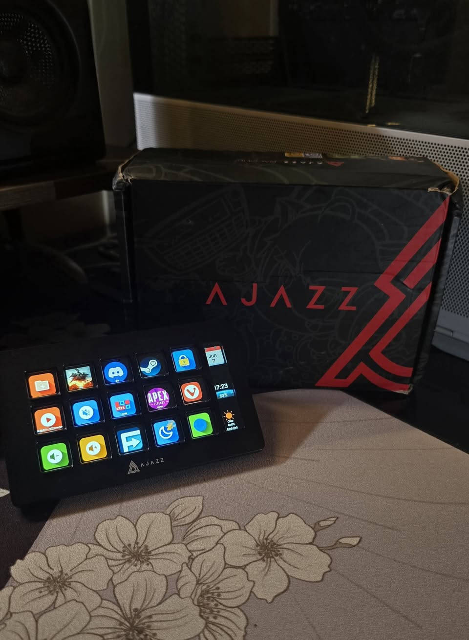 السلام عليكم 
قطع pc اسعار وتفاصيل داخل الصور
متوفر توصيل


**إذا كنت صاحب هذا الإعلان وتريد حذفه لأي سبب، رجاءا أرسل رسالة إلى الدعم الفني**