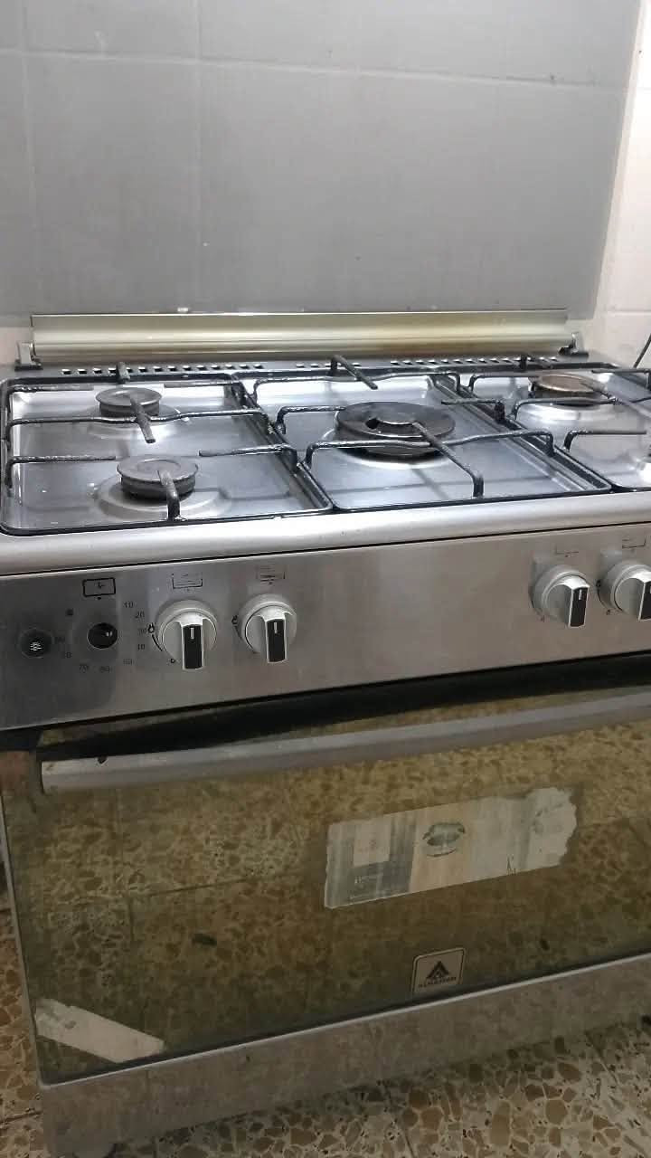 طباخ الحافظ للبيع ٥ مشاعل


**إذا كنت صاحب هذا الإعلان وتريد حذفه لأي سبب، رجاءا أرسل رسالة إلى الدعم الفني**