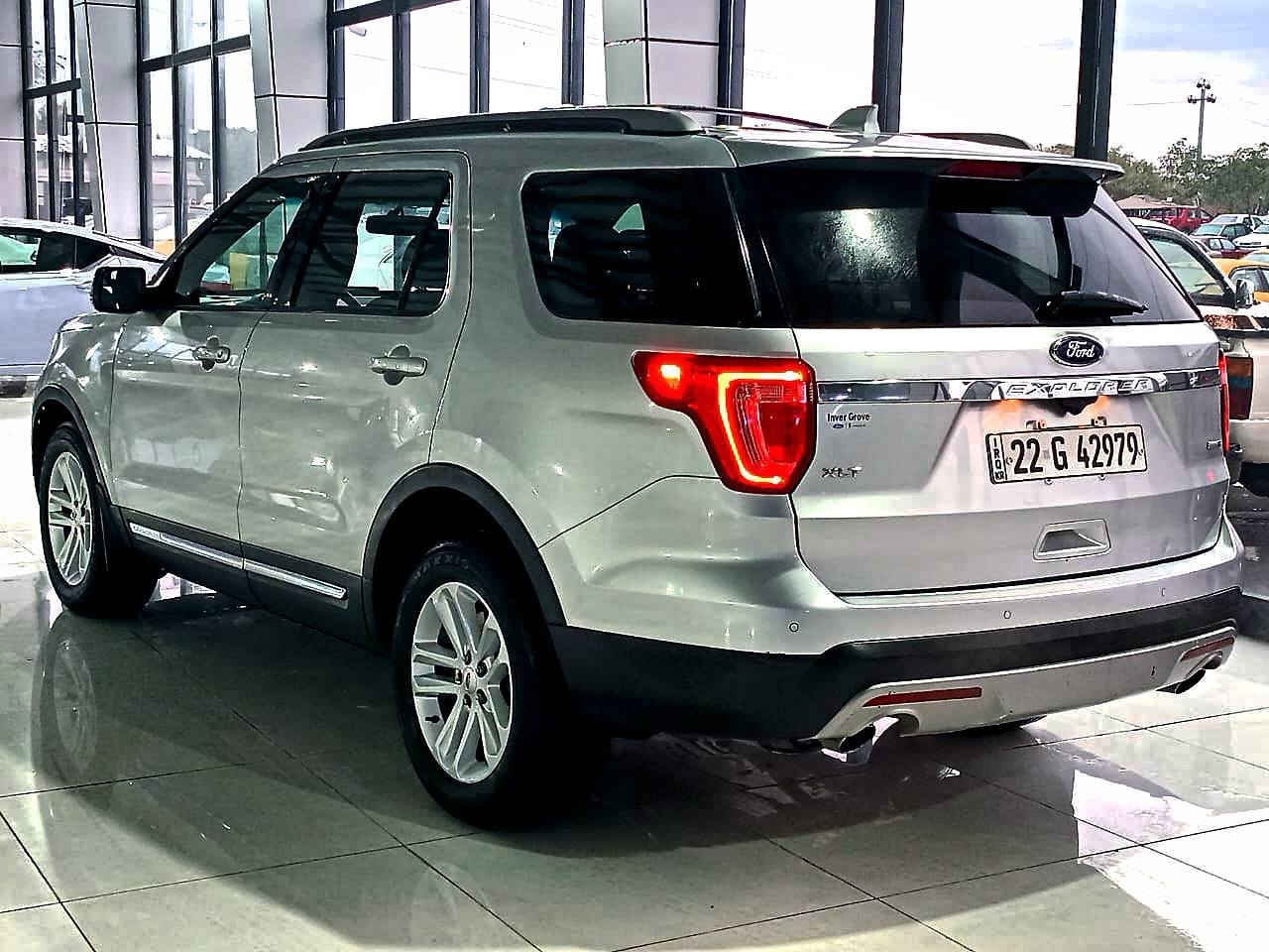 فورت ئيكسپلور موديل (٢٠١٦)  مكينه (٦) بستون حجم (٣٥٠٠) كيروميكنه و اكسل به شرت اسبانه ي برنه كوتووه مواصفات ٣ شاشه  شاشه گه وره دبل اكسل فوليوم وتحديد سورعه لايت ليد گير توماتيك وعادي وگير له سوكان ٤ مودي لي خورين بصمه و  درگا بصمه شغال طولي سرسقف وكوشن كارباي تبريد مركزي ٧ تفري  سنوي و رقم نوييه طايه ي نوييه تنها (٩٠) هزار روشتووه (٣) پارچه ي پيشي بوياغه نرخي (١٥٠)$ ورق شوين كلار ژم (***********) 
عربي 
فورت ئيكسپلور موديل (٢٠١٦)  گير ومحرك مكفول محرك (٦) سلندر حجم (٣٥٠٠) بي صبوخ (٣) قطع جدام  مواصفات  شاشه جبيره تحكم استيرن فول گير توماتيك وعادي فورويل ٤×٤  ليد نهاري (٤) نظام قياده تبريد مركزي بصمه تشغيل وبصمه ابواب (٧) راكب كشن كارباي  سنوييه و رقم جديد طايراته جديد  سعره (١٥٠)$ ورق صور سونار موجود  مكانه كلار استفسار (***********) كالار, السليمانية
