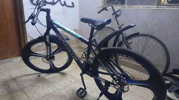 العنوان الانبار الرمادي بايسكل رياضي كامل مكمل من كلشي السعر 100الف للتواصل ***********
